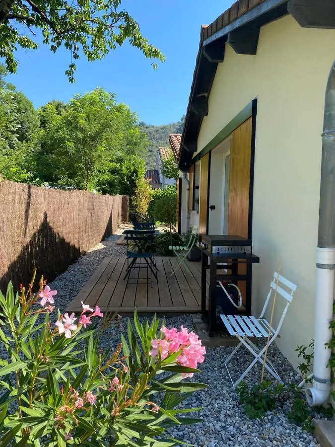 La Petite Caserne - Gite 4 Etoiles - Pont-de-Labeaume